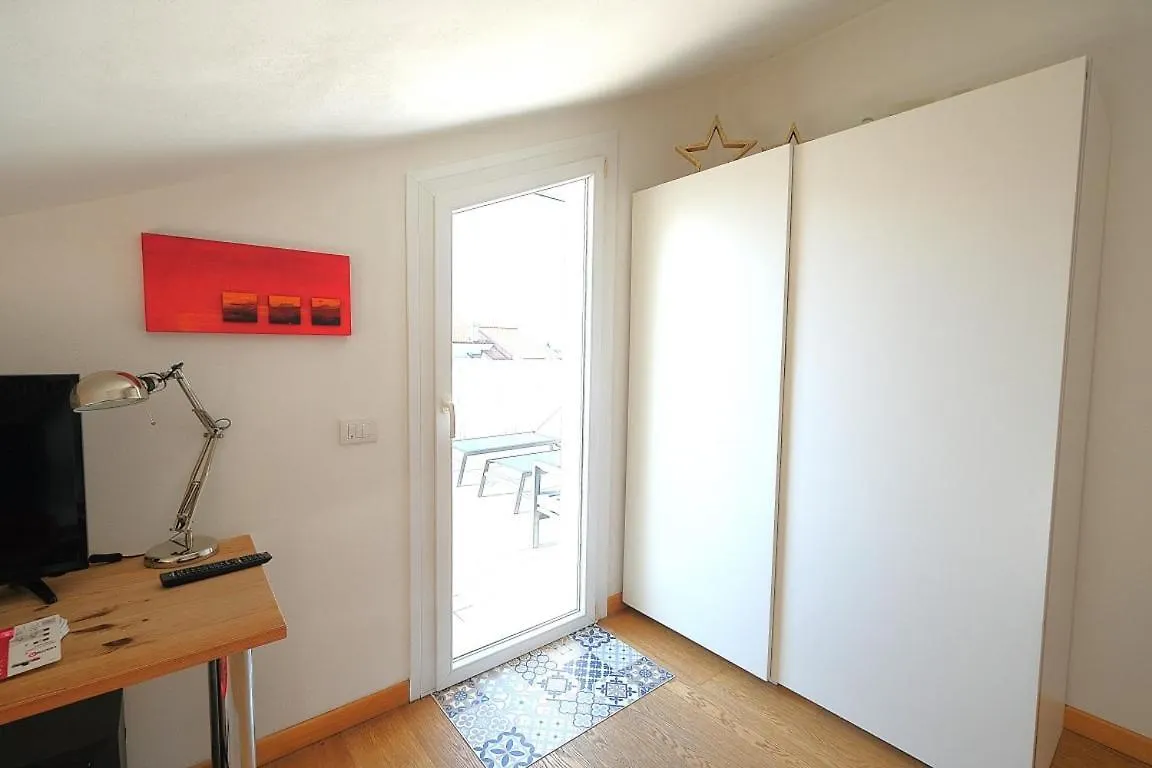 Duplex 3 Camere 2 Bagni Piazza Drago Τζεσόλο Λίντο 0*,
