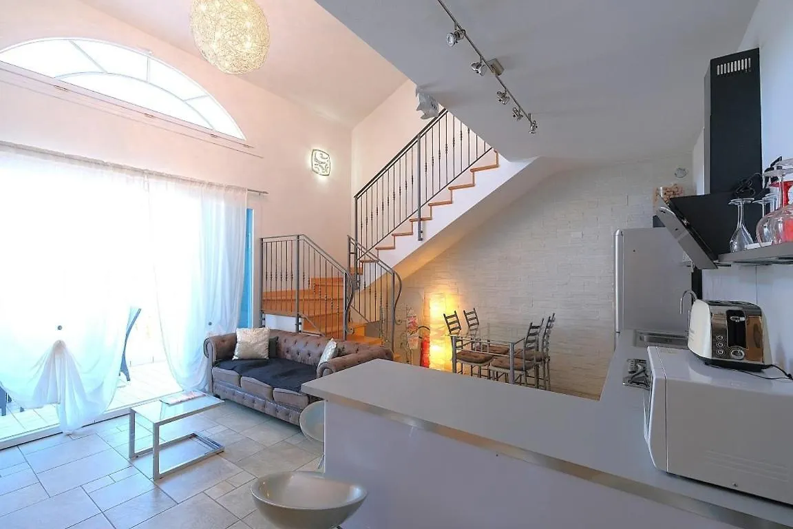 Duplex 3 Camere 2 Bagni Piazza Drago Τζεσόλο Λίντο Διαμέρισμα